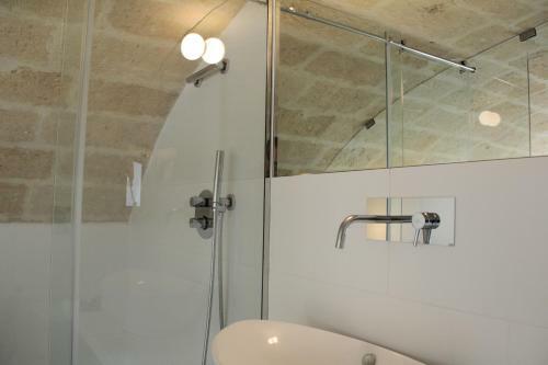 Hostal Lamia Room Rentals