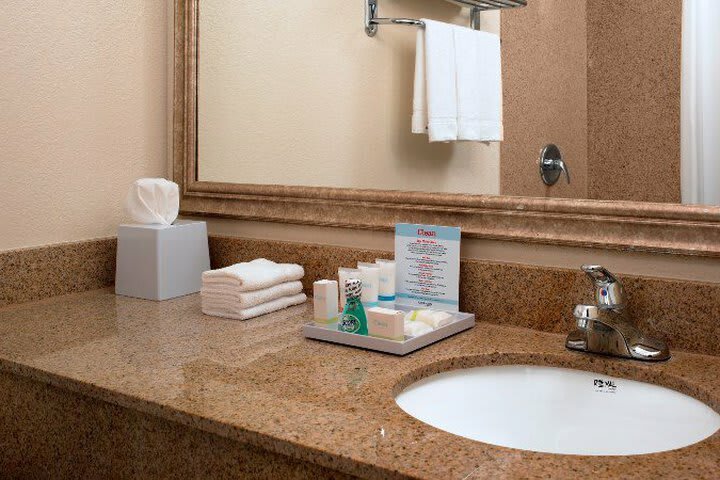 Hotel Four Points By Sheraton Tucson Airport