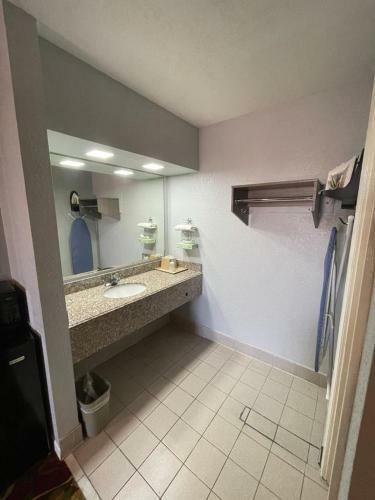 Hotel Americas Best Value Inn Buda