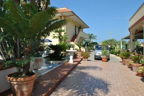 Hotel Damanse