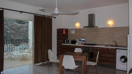 Xlendi Heights Apartments