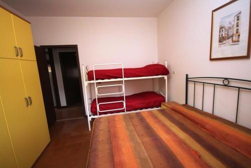 Apartments In Rosolina Mare 25001