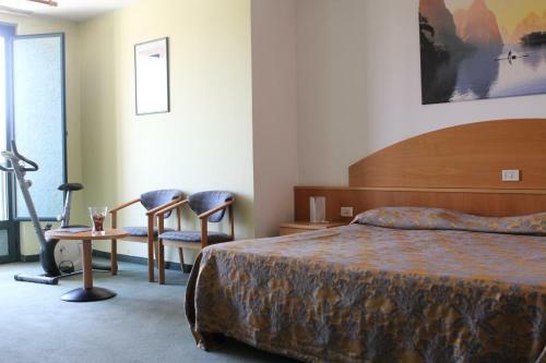 Hotel Ascot Lodging