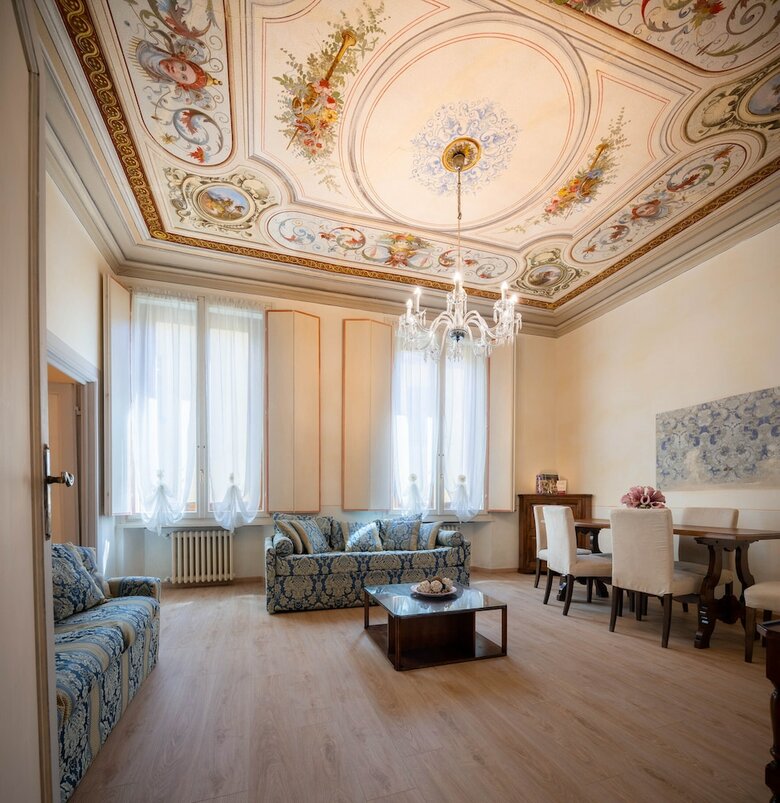Hostal Novella House