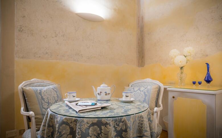 Hostal Novella House