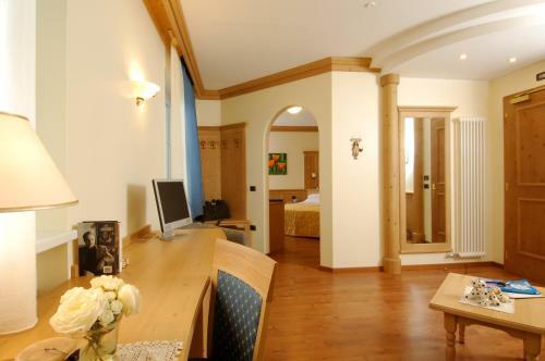Lido Hotel & Apartments