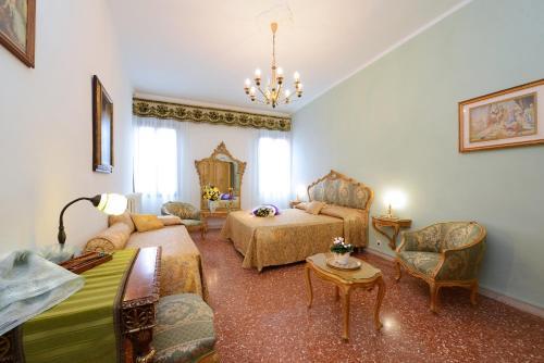 Hotel Mignon