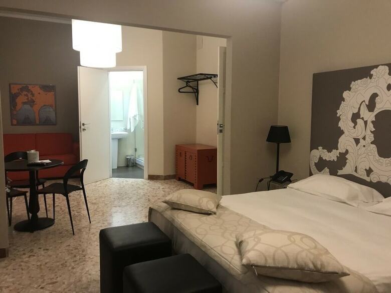 Bed & Breakfast In Suite