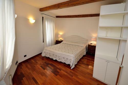 Charming Venice Apartments