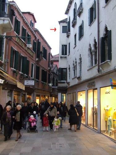 Charming Venice Apartments