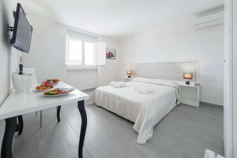 Lamanna's Hotel