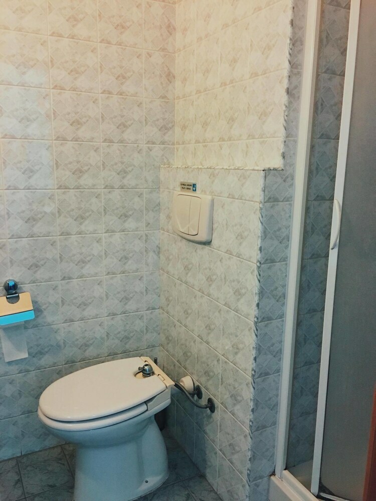 Hostal B&B Roman Rooms