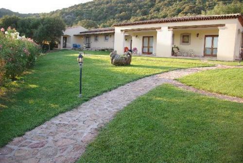Hotel Valkarana Relais Di Campagna