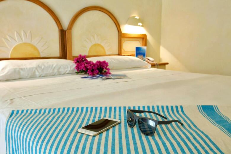 Hotel Club Esse Posada Beach Resort