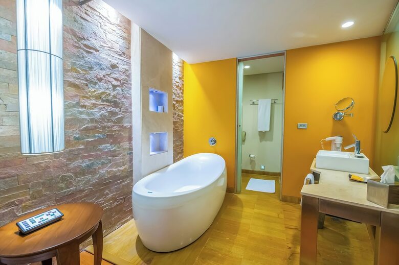 The O Hotel