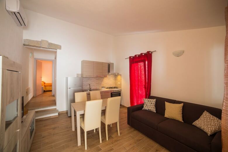 Hostal Olbia Domus Inn