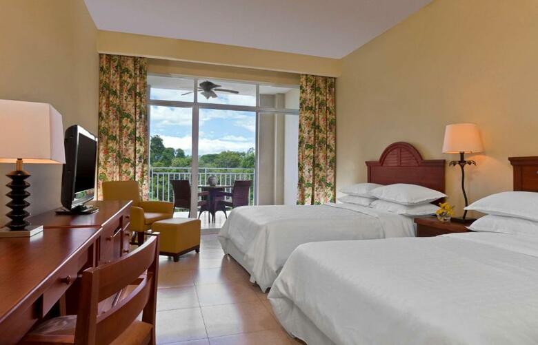 Hotel Sheraton Bijao Beach Resort