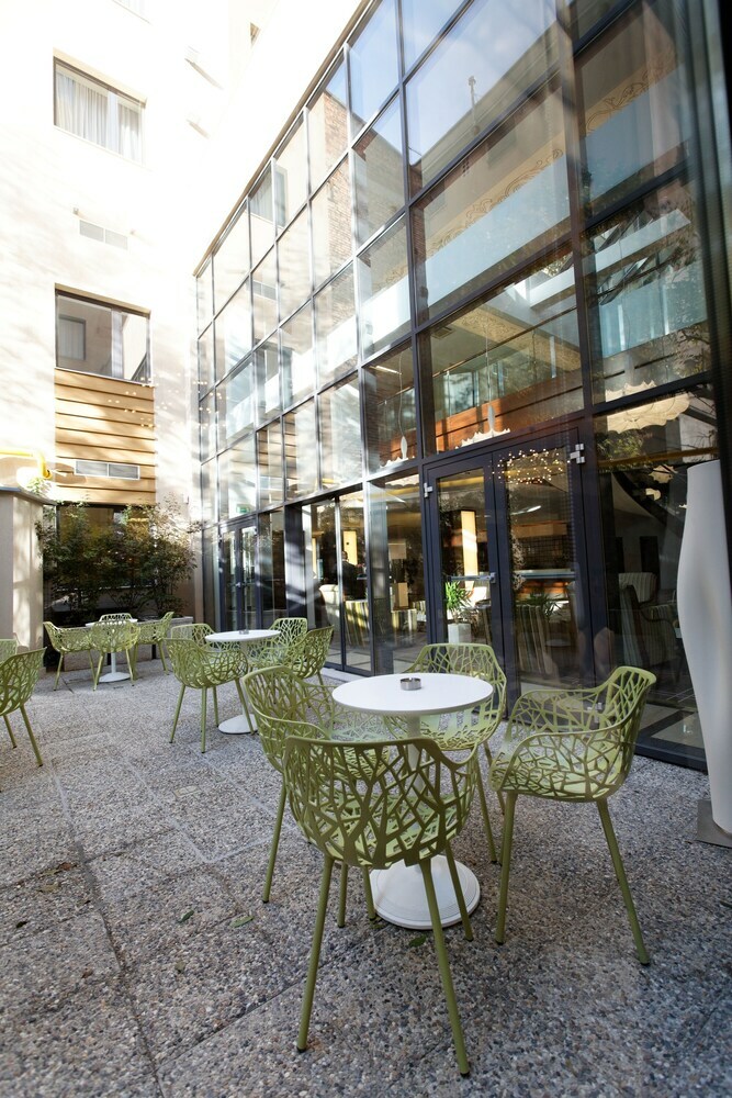Hotel Capital Plaza