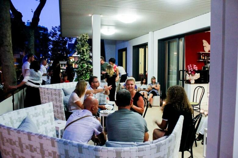 Altro Hotel