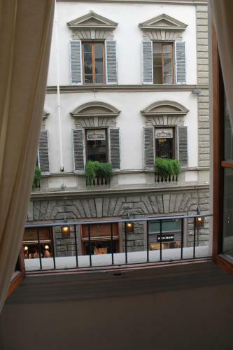 Apartamento Viaroma Suites - Florence