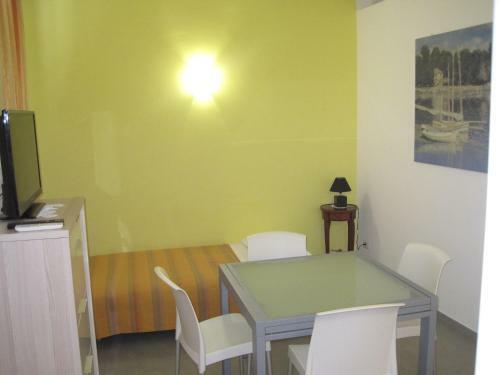 Colombo Apartments