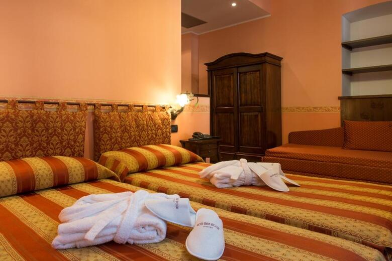 Hotel Belle Epoque