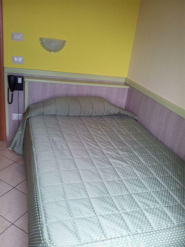Hotel Arco Romana
