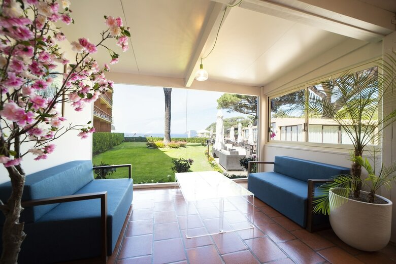 Hotel Desiree