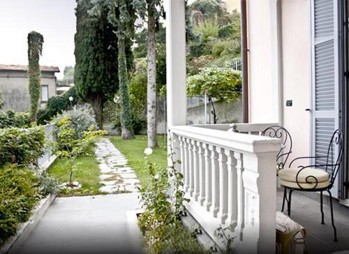 Miralago B&B And Apartments