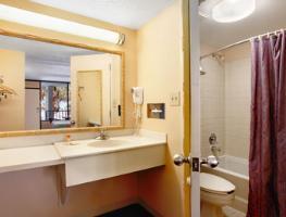 Hotel Days Inn And Suites Davenport