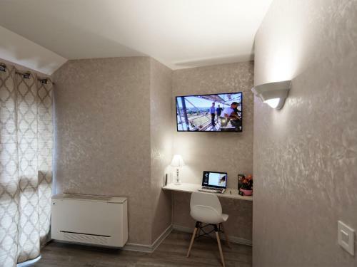 Hotel H�tel Le Chantereigne