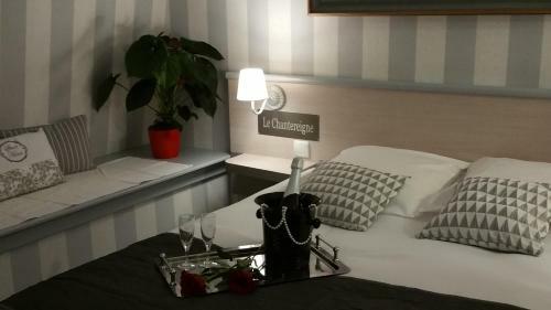 Hotel H�tel Le Chantereigne