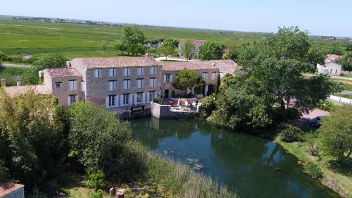 Hotel Logis H�tel Le Moulin De Chalons
