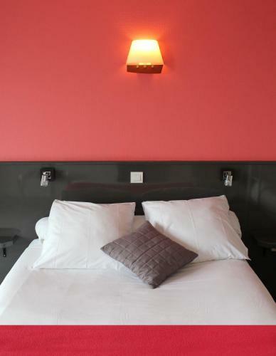 Hotel Logis Les Bleuets