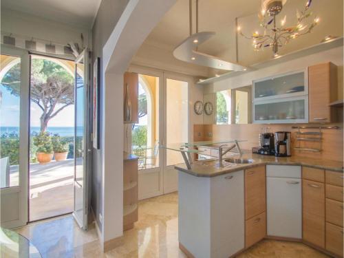Two-bedroom Holiday Home Sainte Maxime 0 03