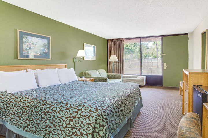 Hotel Days Inn