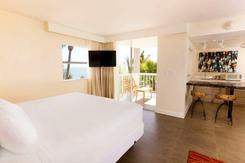 Hotel Pelican Cove Resort Marina