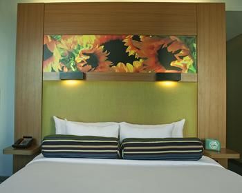 Aloft Minneapolis Hotel