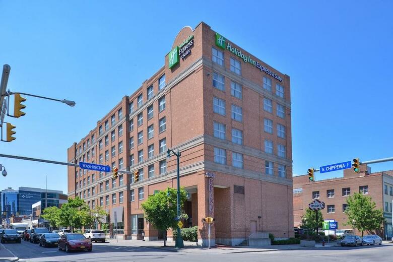 Hotel Comfort Suites Downtown
