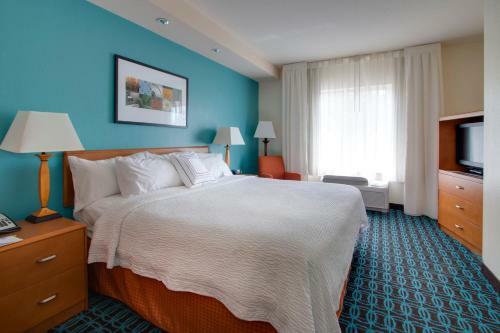 Hotel Fairfield Inn And Suites
