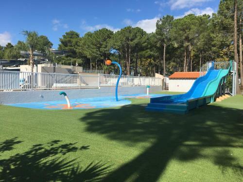 Mobilhomes De Pierrot