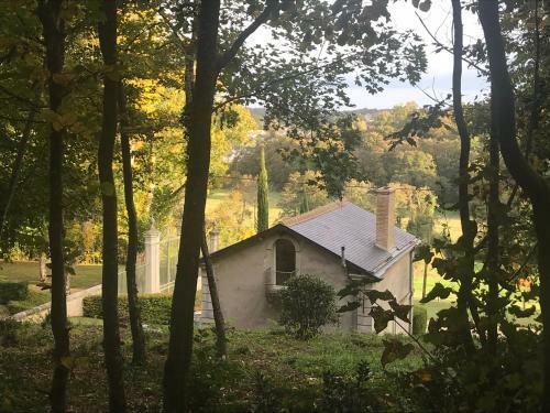 G�te Du Ch�teau D'hodebert