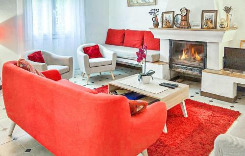 Holiday Home Le Clos Du Puit