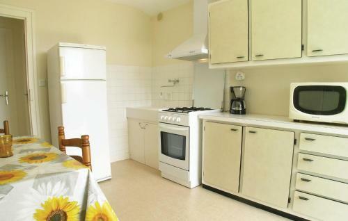 One-bedroom Apartment In Vaux Sur Mer