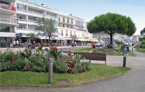 One-bedroom Apartment In Vaux Sur Mer