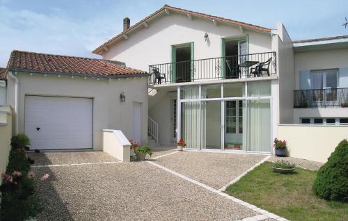 One-bedroom Apartment In Vaux Sur Mer