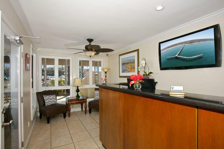 Ocean Beach Hotel