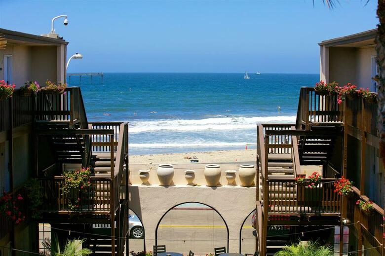 Ocean Beach Hotel
