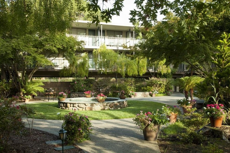 Hotel Creekside Inn