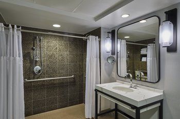 Hotel 1000